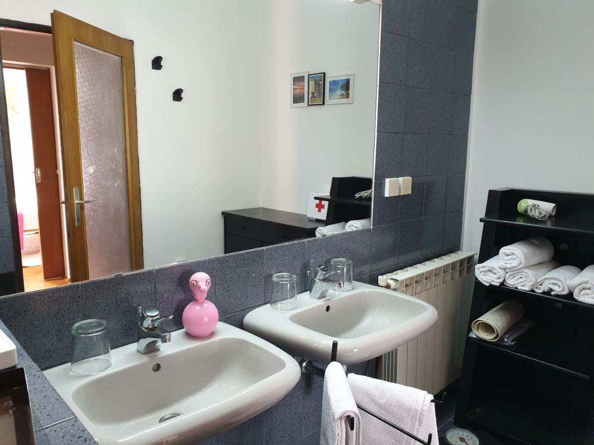 Room Bm Pula Extérieur photo
